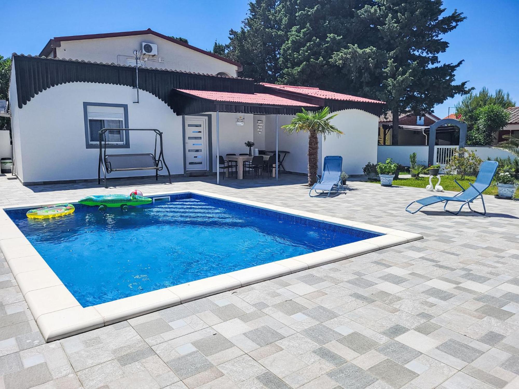 Holiday Home Matea By Interhome Nin Bagian luar foto
