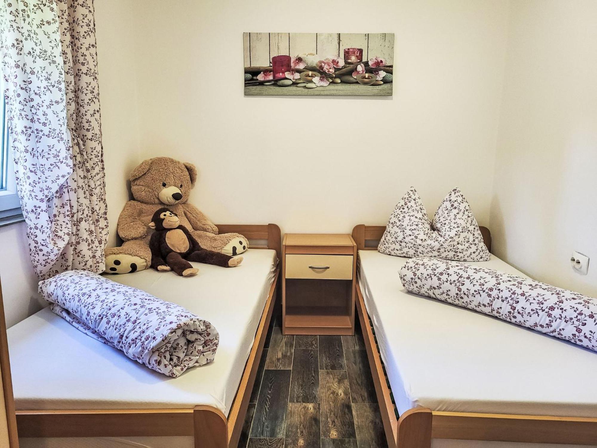 Holiday Home Matea By Interhome Nin Bagian luar foto