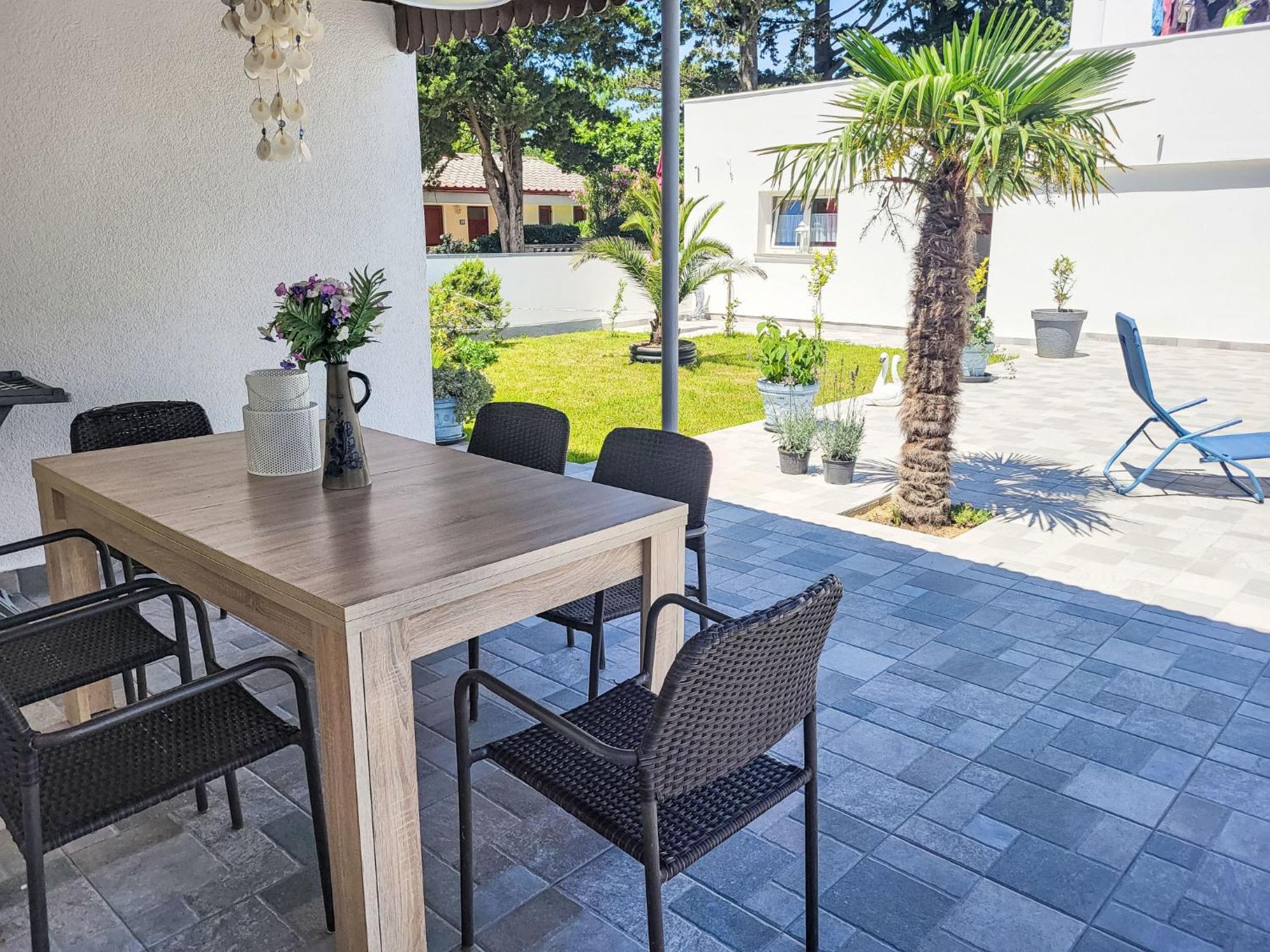 Holiday Home Matea By Interhome Nin Bagian luar foto
