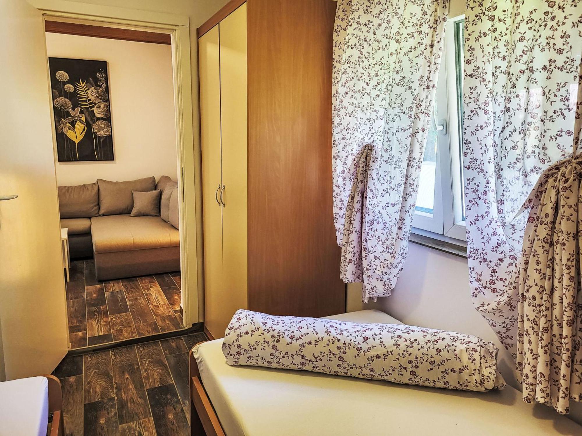 Holiday Home Matea By Interhome Nin Bagian luar foto